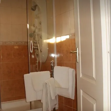 Goldwert Apartman Appartamento